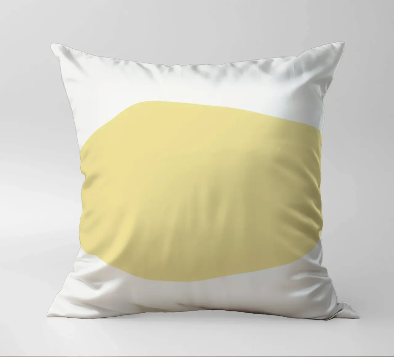 Forme organique jaune doux | Minimalist Pastel Abstract Print coussin de NorwesClub