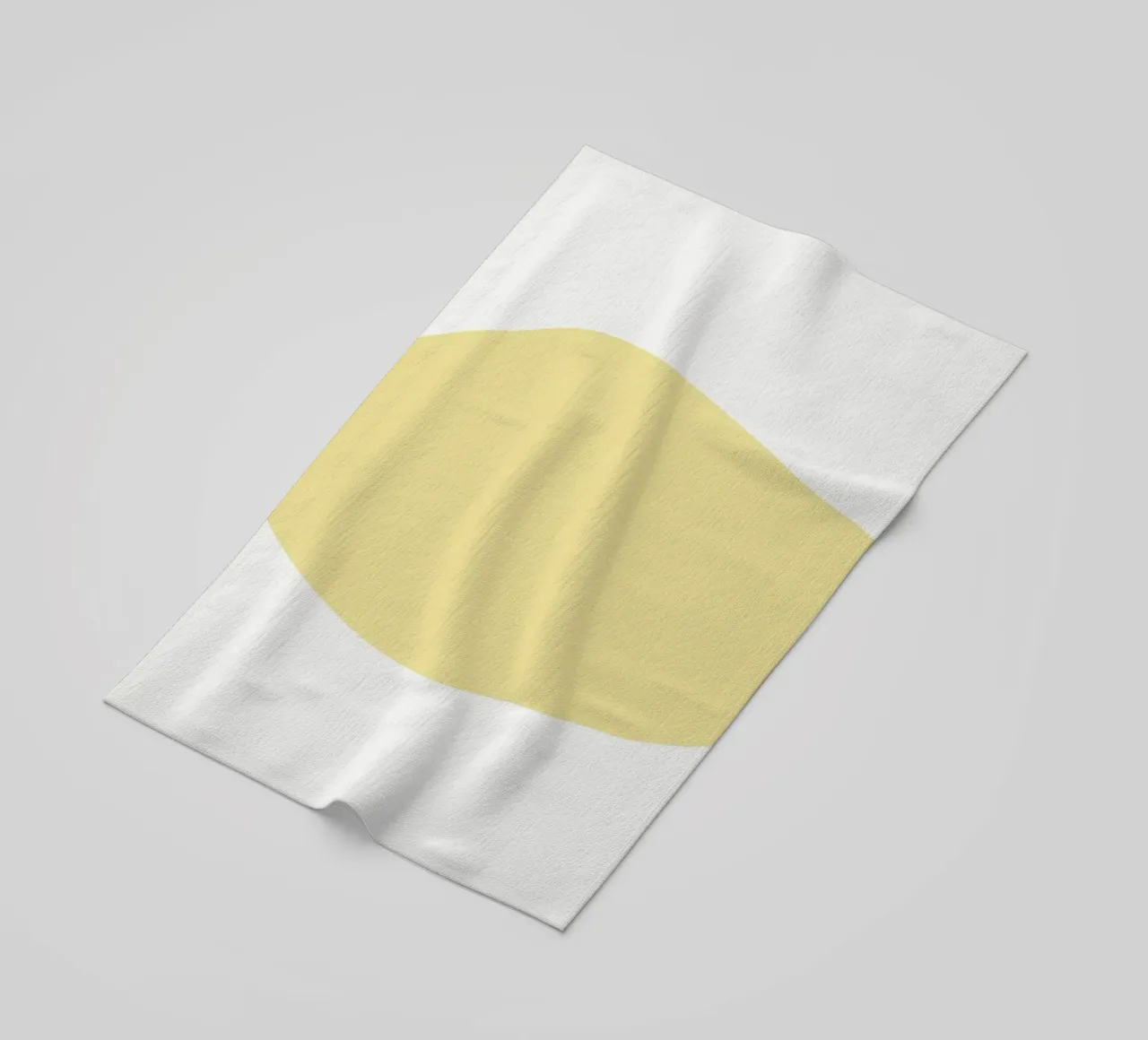 Forme organique jaune doux | Minimalist Pastel Abstract Print serviette de plage de NorwesClub
