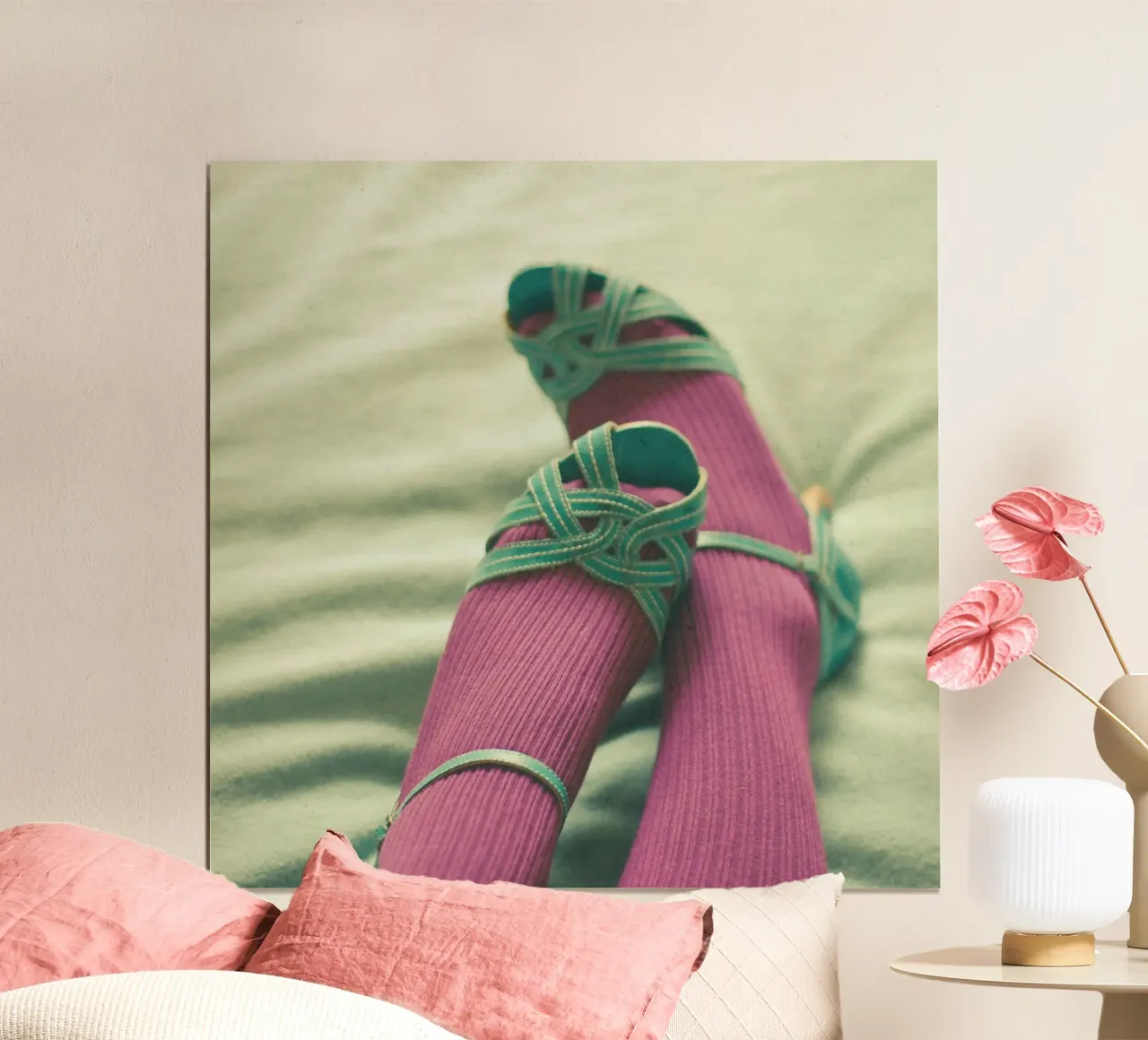 La fine della notte poster con telaio in legno da Cassia Beck Photography