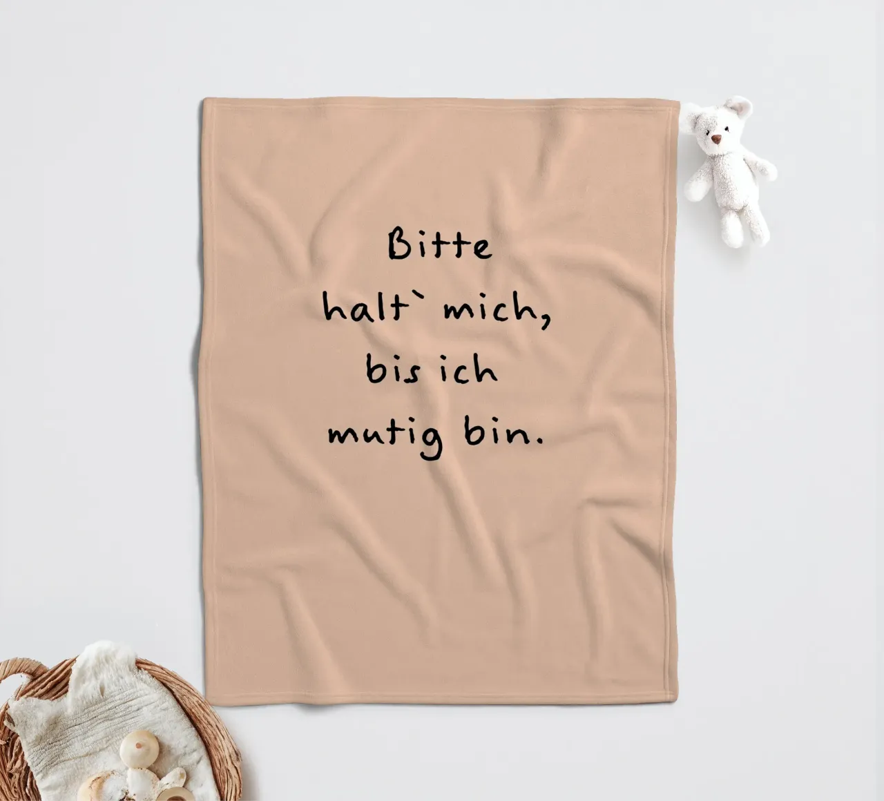 bitte halt mich, bis ich mutig bin. manta de franela de FRICKE DESIGN