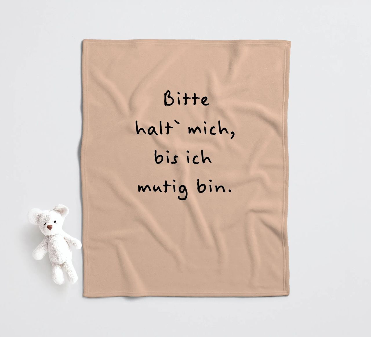 bitte halt mich, bis ich mutig bin. coperta in pile da FRICKE DESIGN
