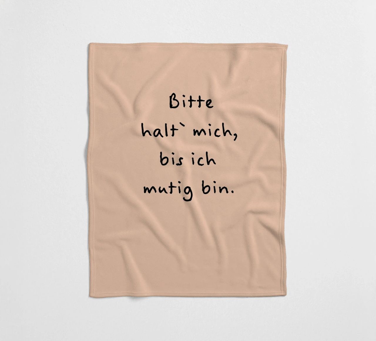bitte halt mich, bis ich mutig bin. coperta in pile da FRICKE DESIGN