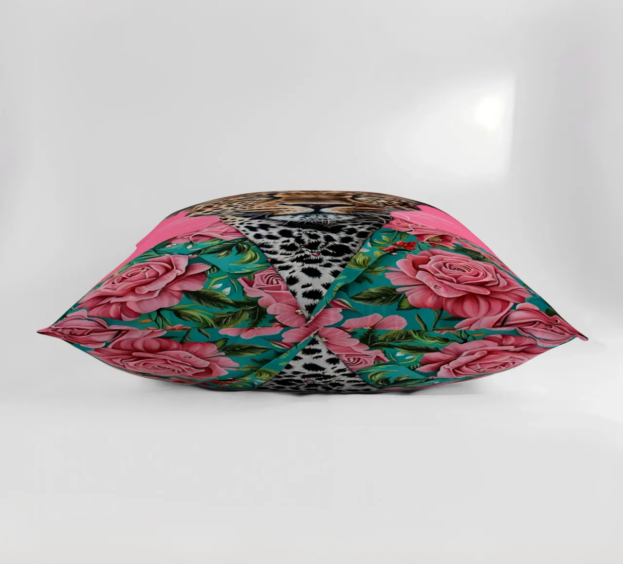 Leopardo dappertutto con le rose - Stampa ritratto animale pop art cuscino da NorwesClub