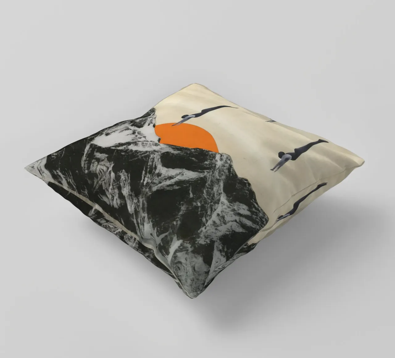 Vivere pericolosamente cuscino da Cassia Beck Collage