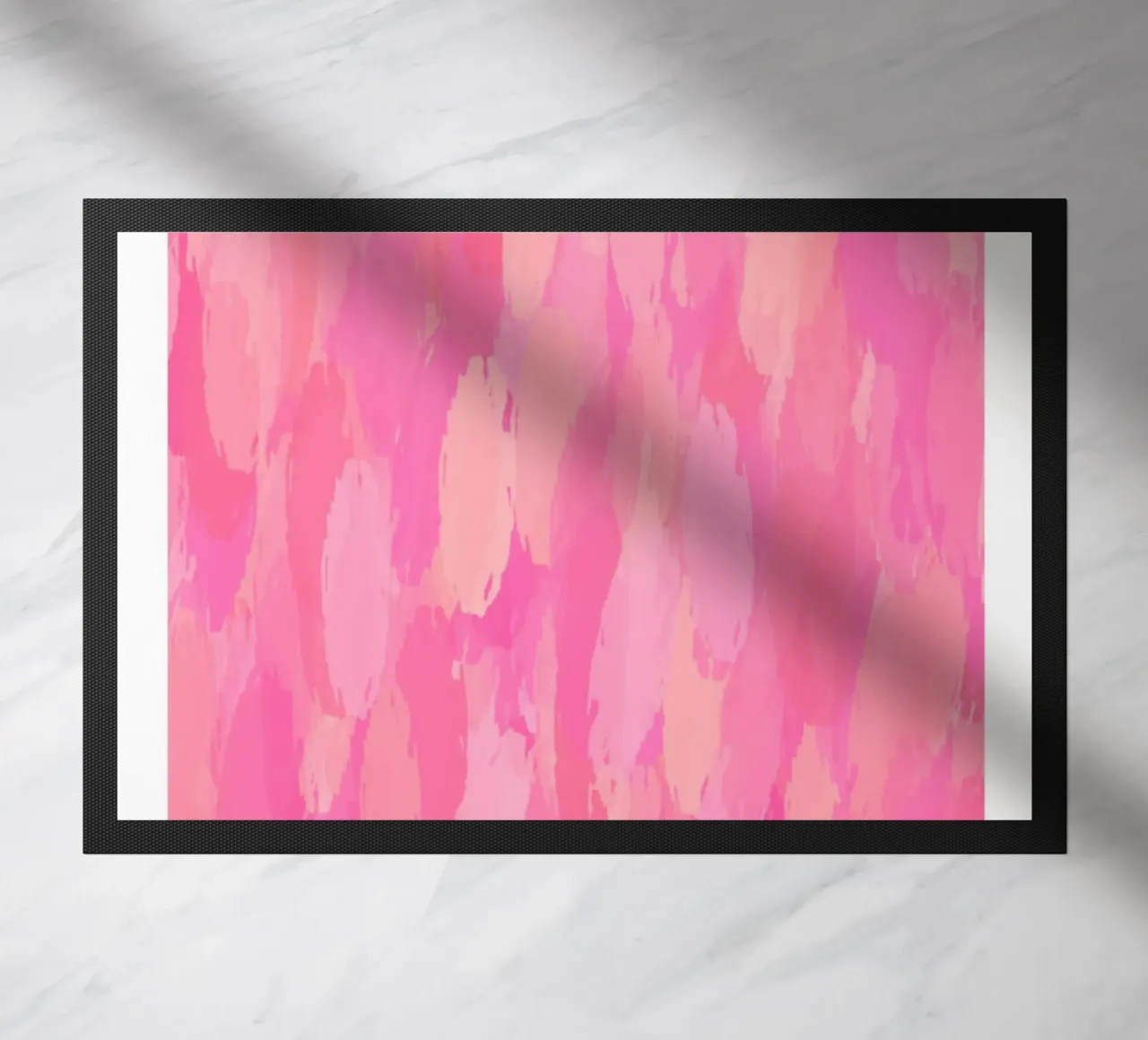 Stampa astratta con pennellate rosa e texture vibrante ad impasto zerbino da NorwesClub