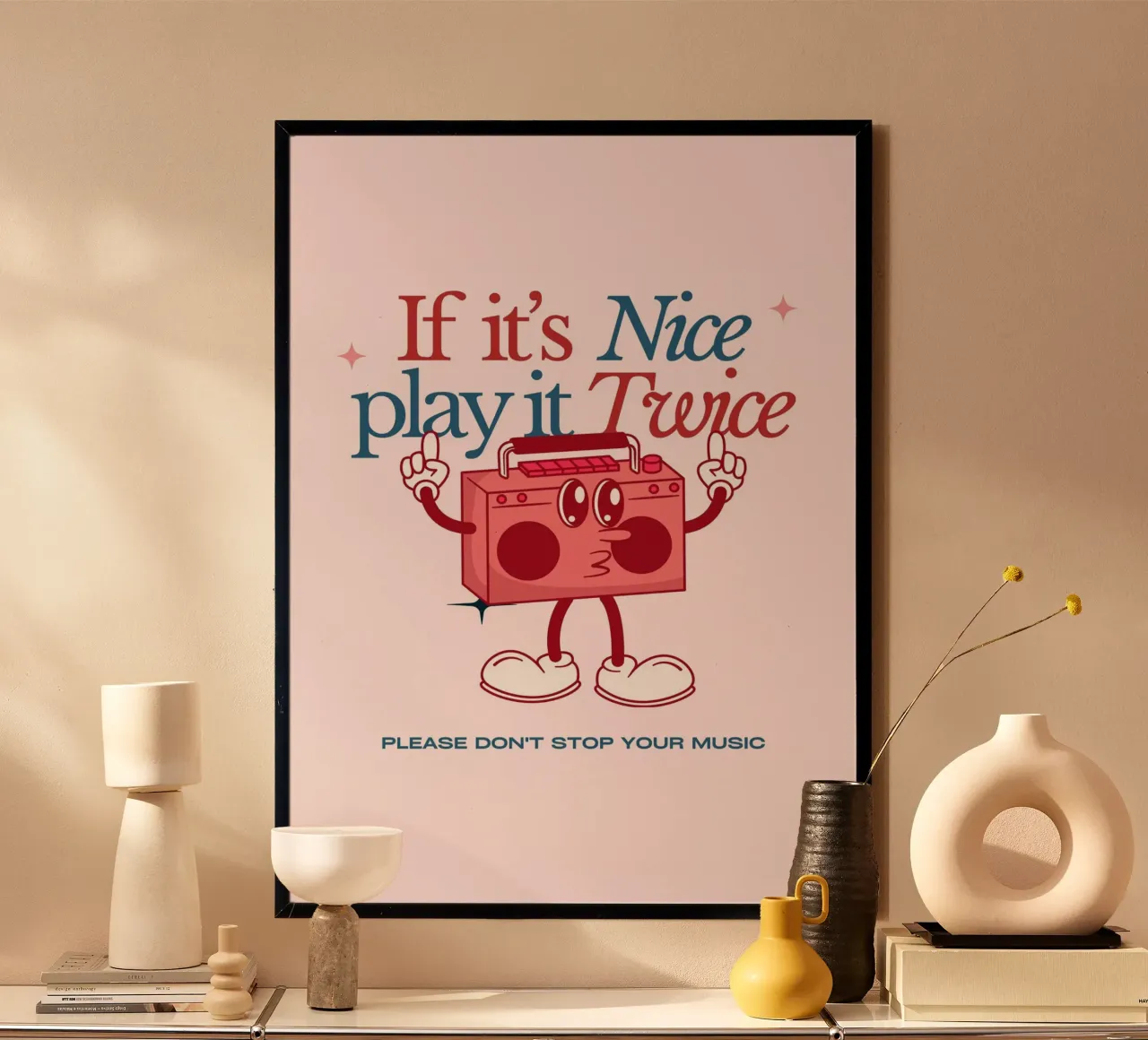 Stampa artistica "If It's Nice Play It Twice" Retro Boombox poster con telaio in alluminio da NorwesClub