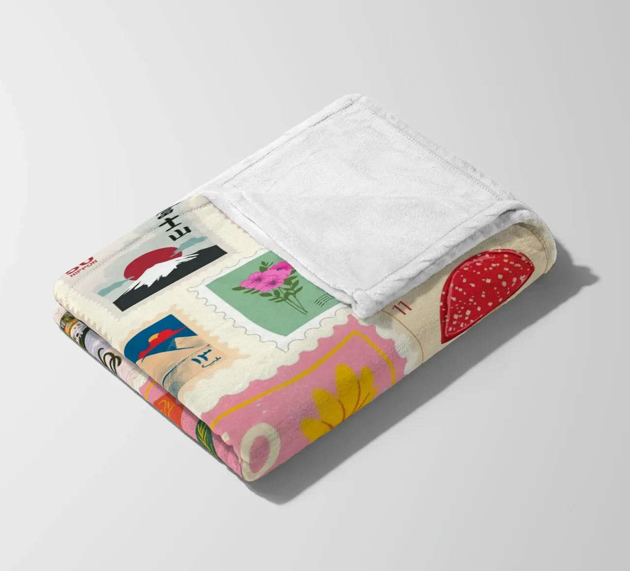 Collage di francobolli d'epoca e di estetiche floreali e di viaggio retrò Prin coperta in pile da NorwesClub