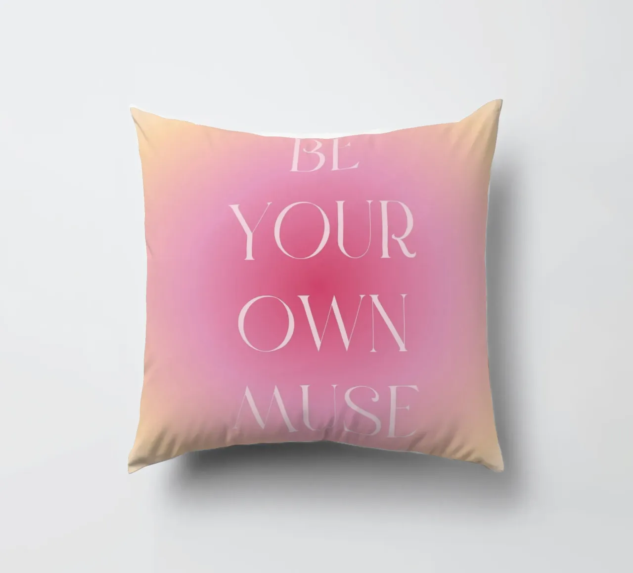 "Be Your Own Muse" Aura Gradient | Rosa Arancione Estetica Pri cuscino da NorwesClub