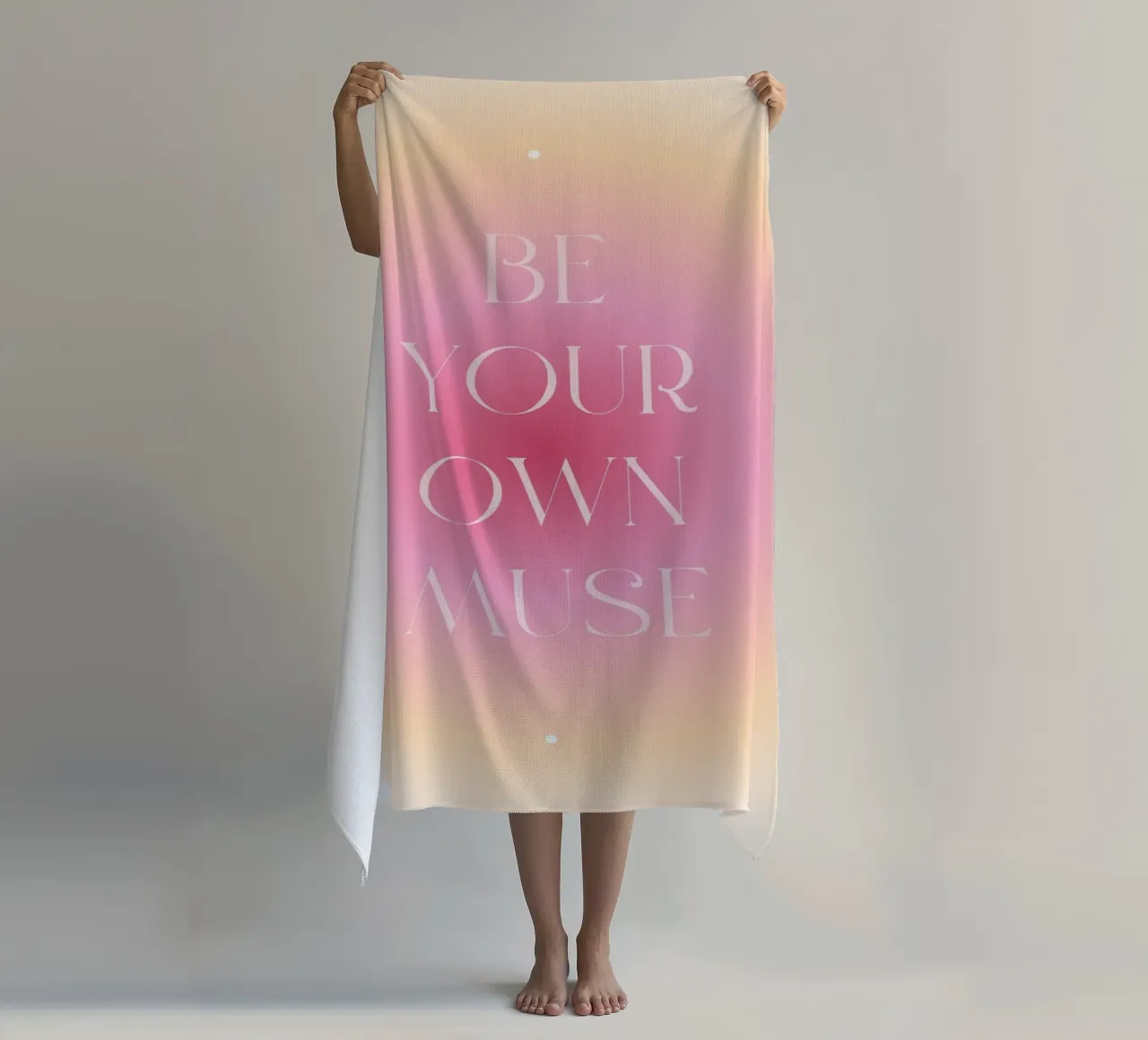 "Be Your Own Muse" Aura Gradient | Rosa Arancione Estetica Pri telo mare da NorwesClub
