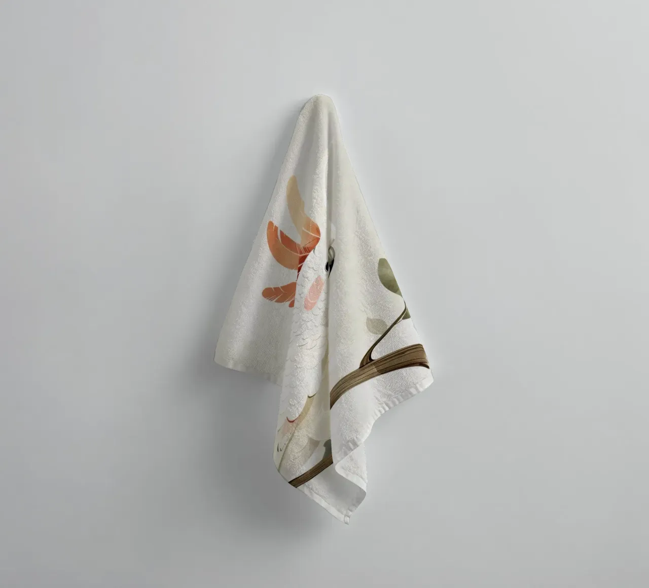 Sereno cacatua bianco su un ramo asciugamano da bagno da DesignDoodle
