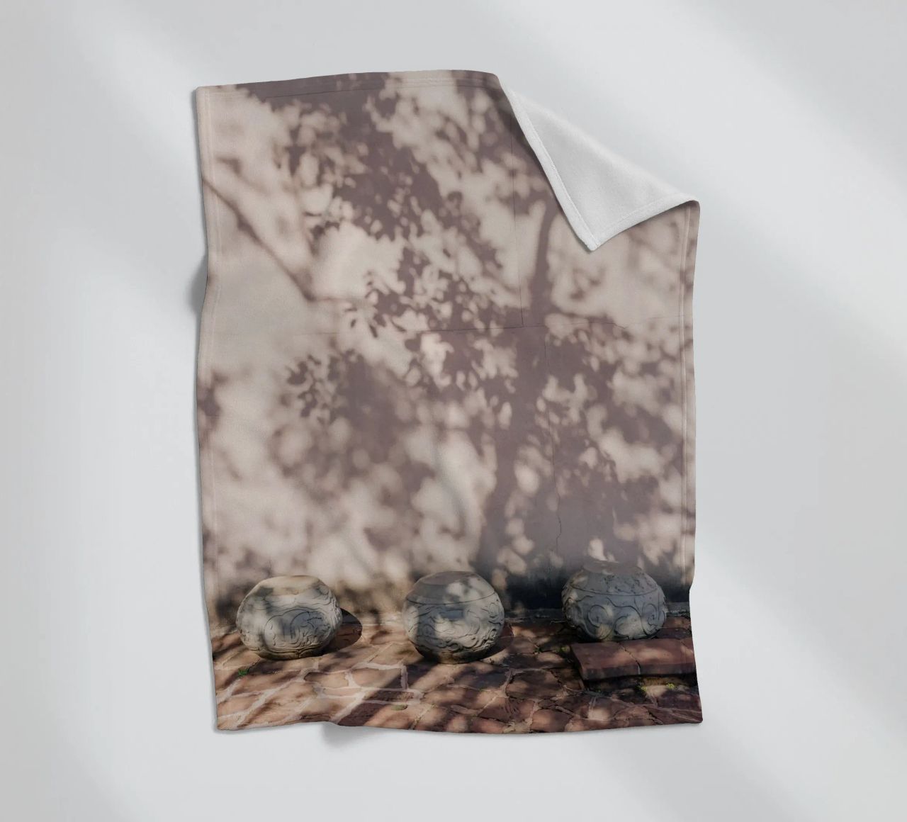 Shadow of a tree in China coperta in pile da photolovers