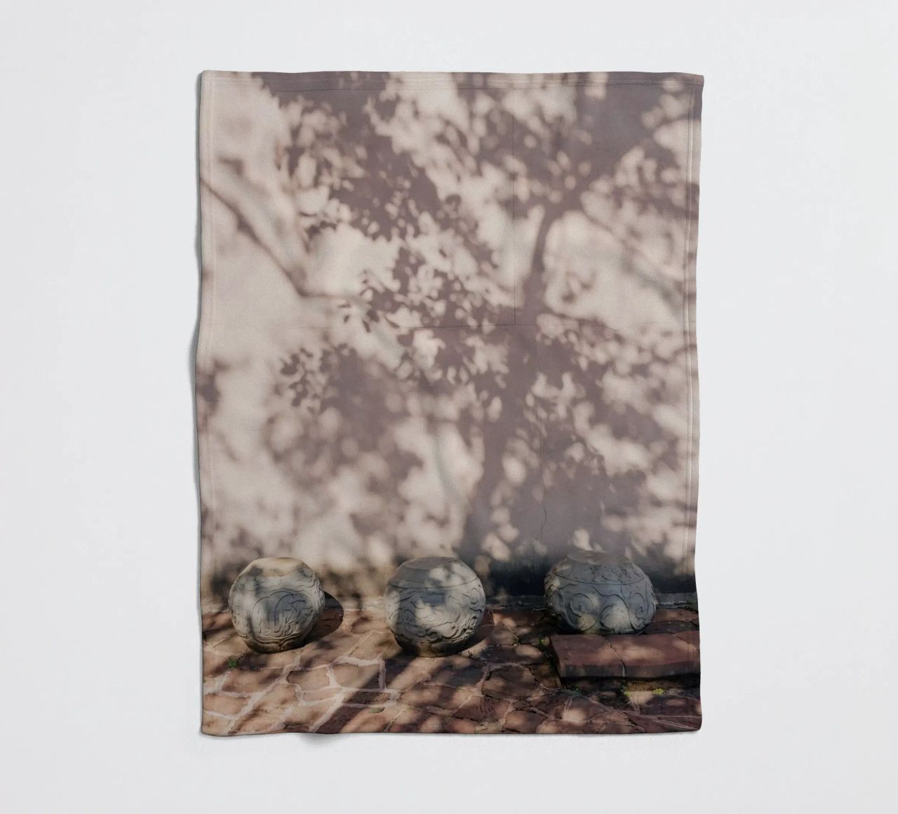 Shadow of a tree in China coperta in pile da photolovers