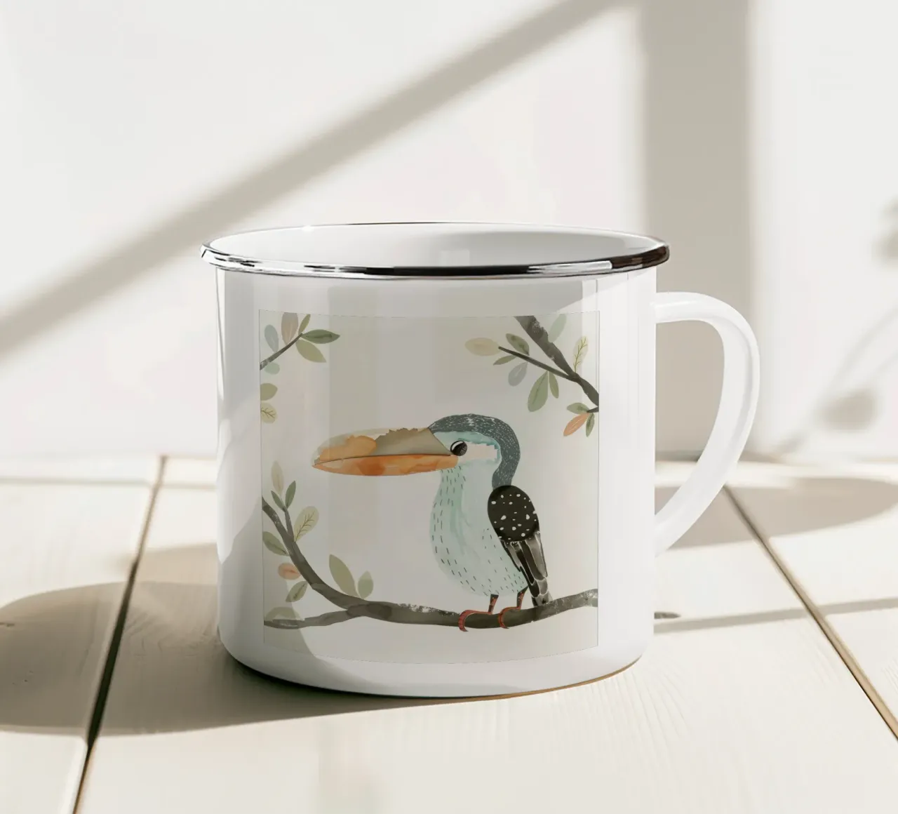 Tucano tropicale tra rami e bacche tazza in smalto da DesignDoodle
