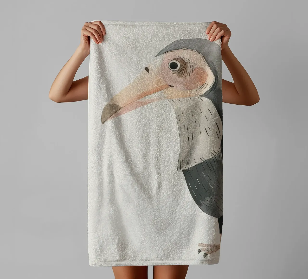 Charmanter Vogel auf Zweig sitzend Handtuch von DesignDoodle
