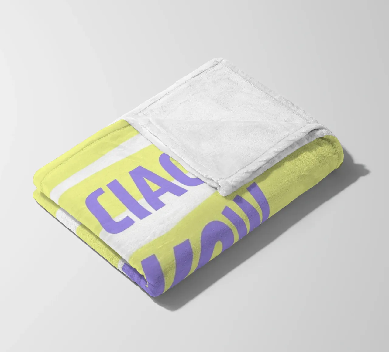 ok.ciao.ok.wow. coperta in pile da FRICKE DESIGN