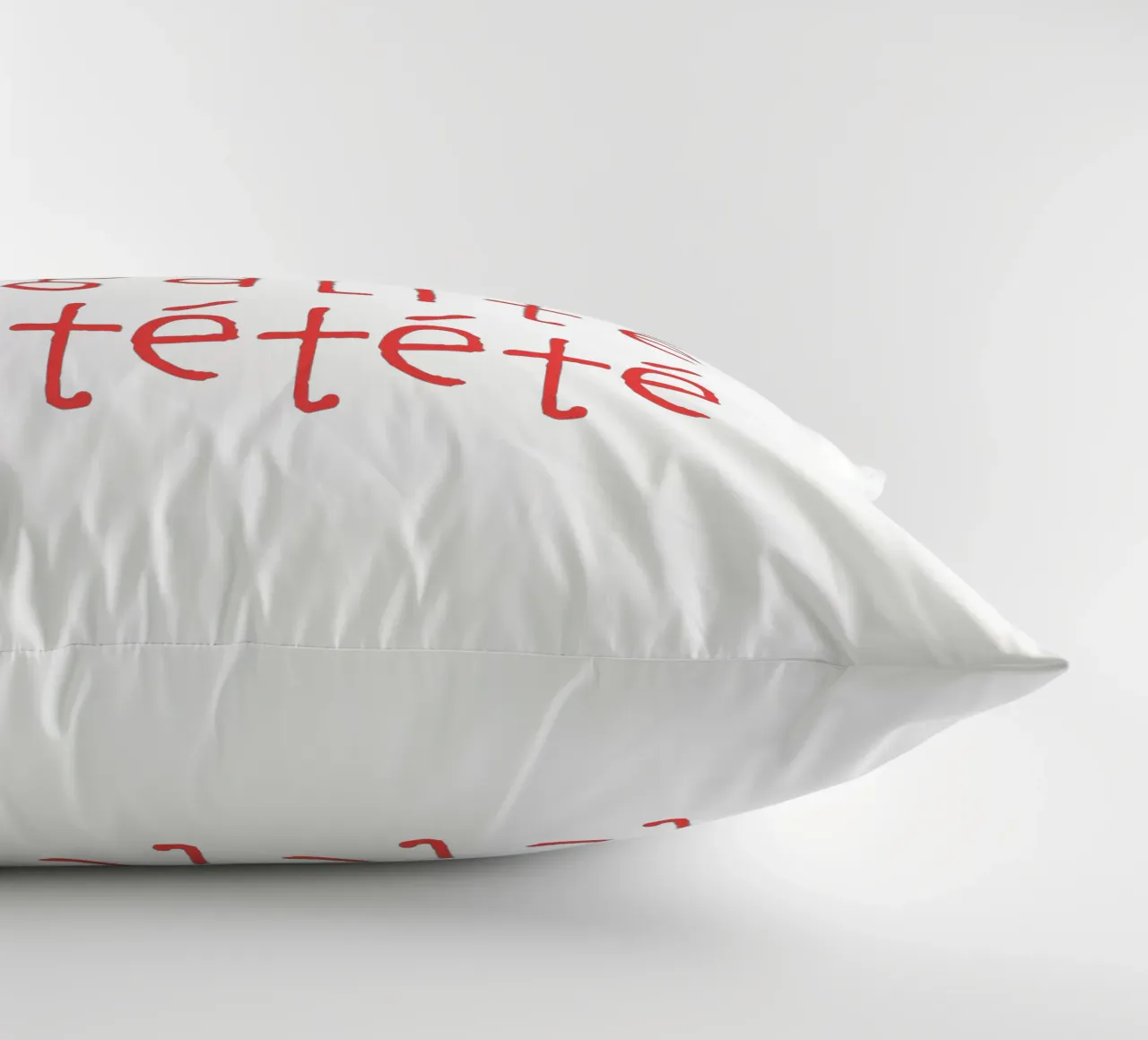 liberté. cuscino da FRICKE DESIGN