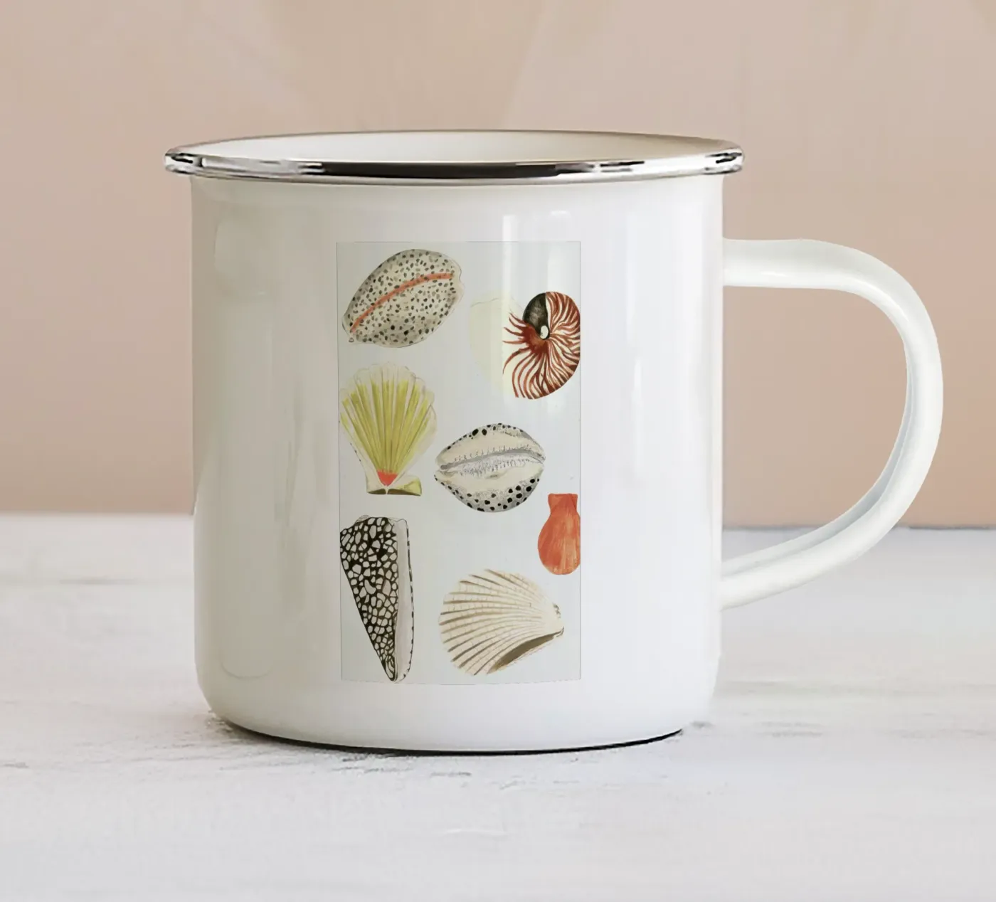 Shells emaille mok van Isabelle Vandeplassche