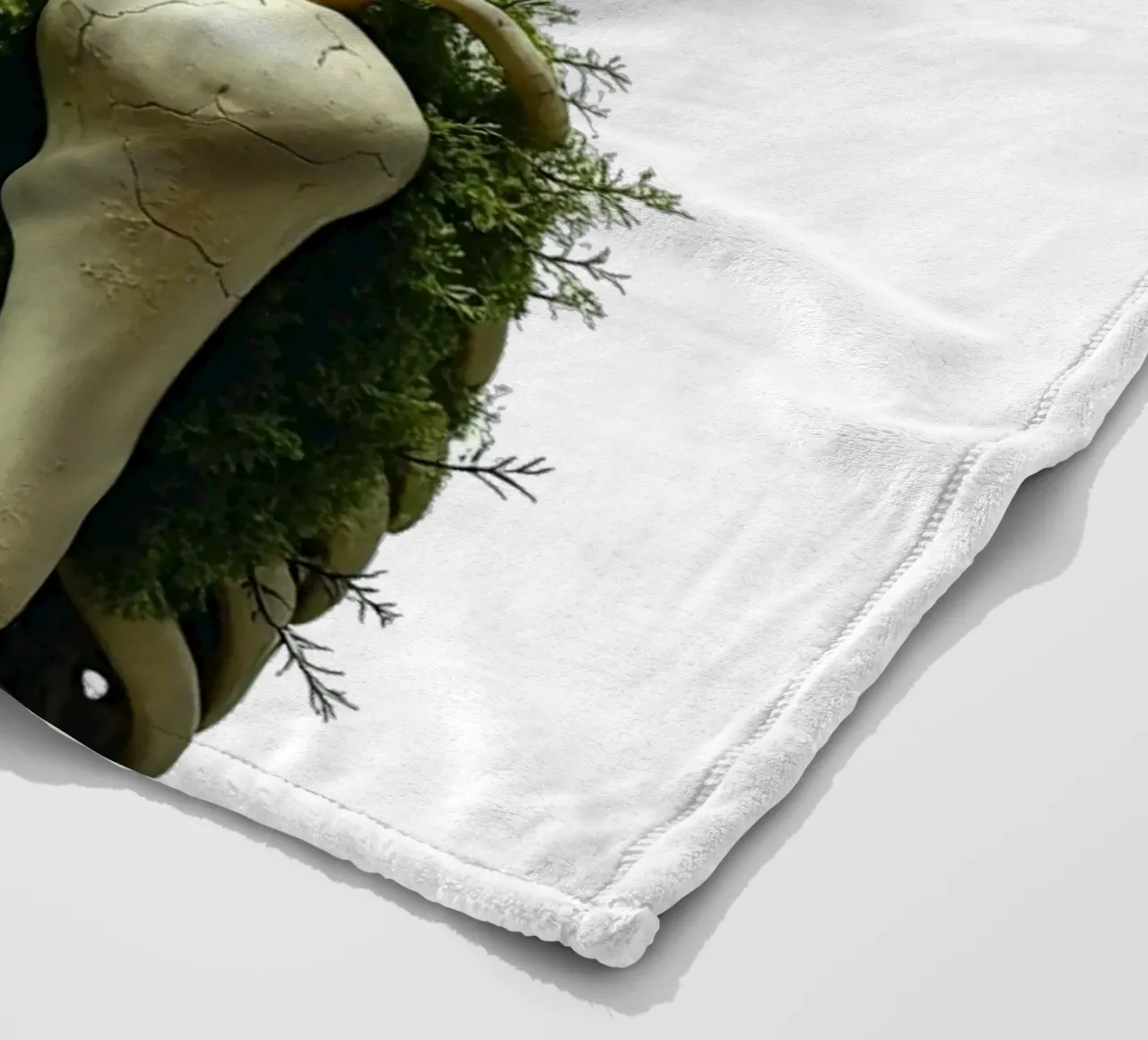 È cresciuta comunque coperta in pile da Dustlight Atelier