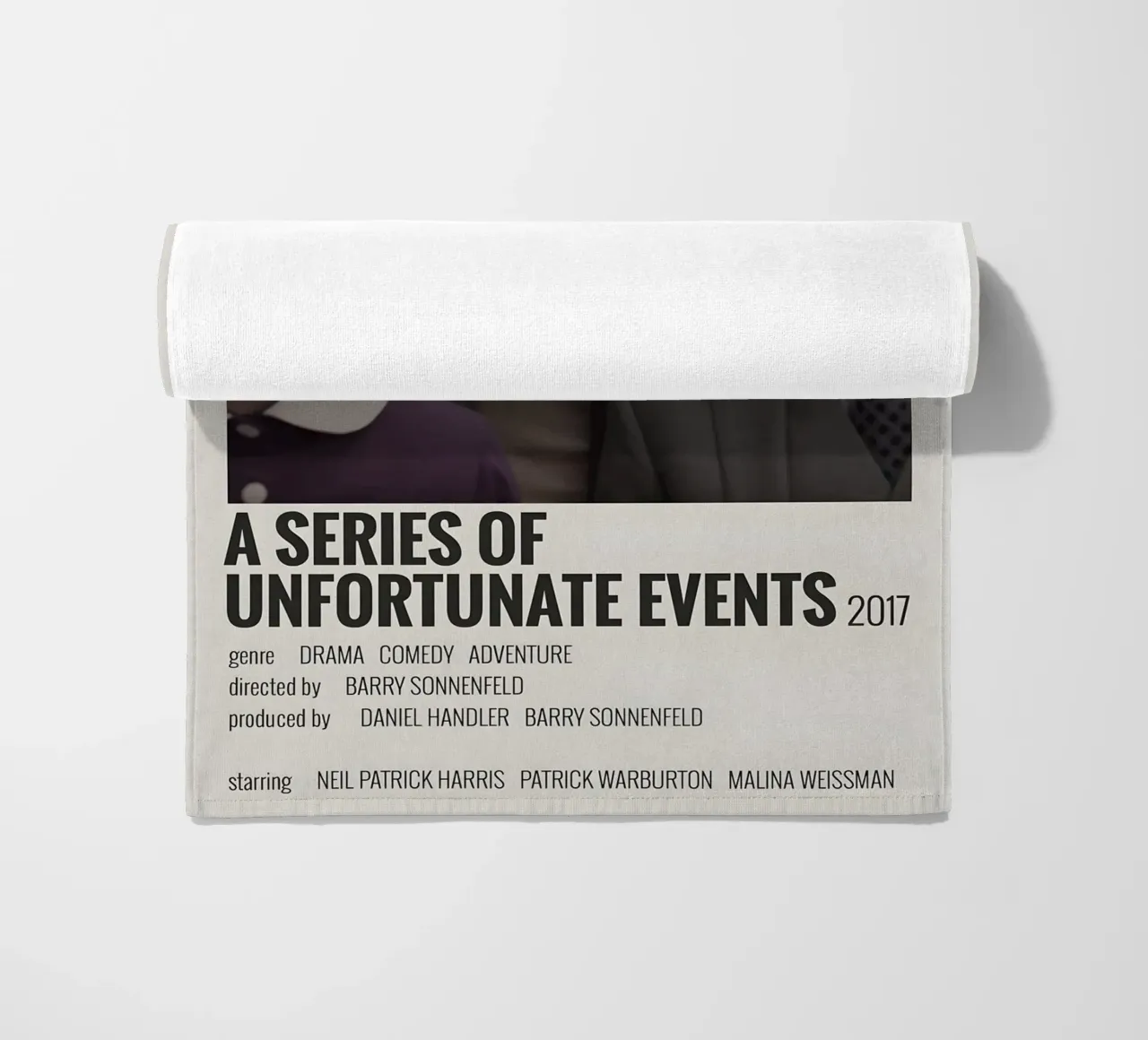 A SERIES OF UNFORTUNATE EVENTS 2017 telo mare da MVFminimalist