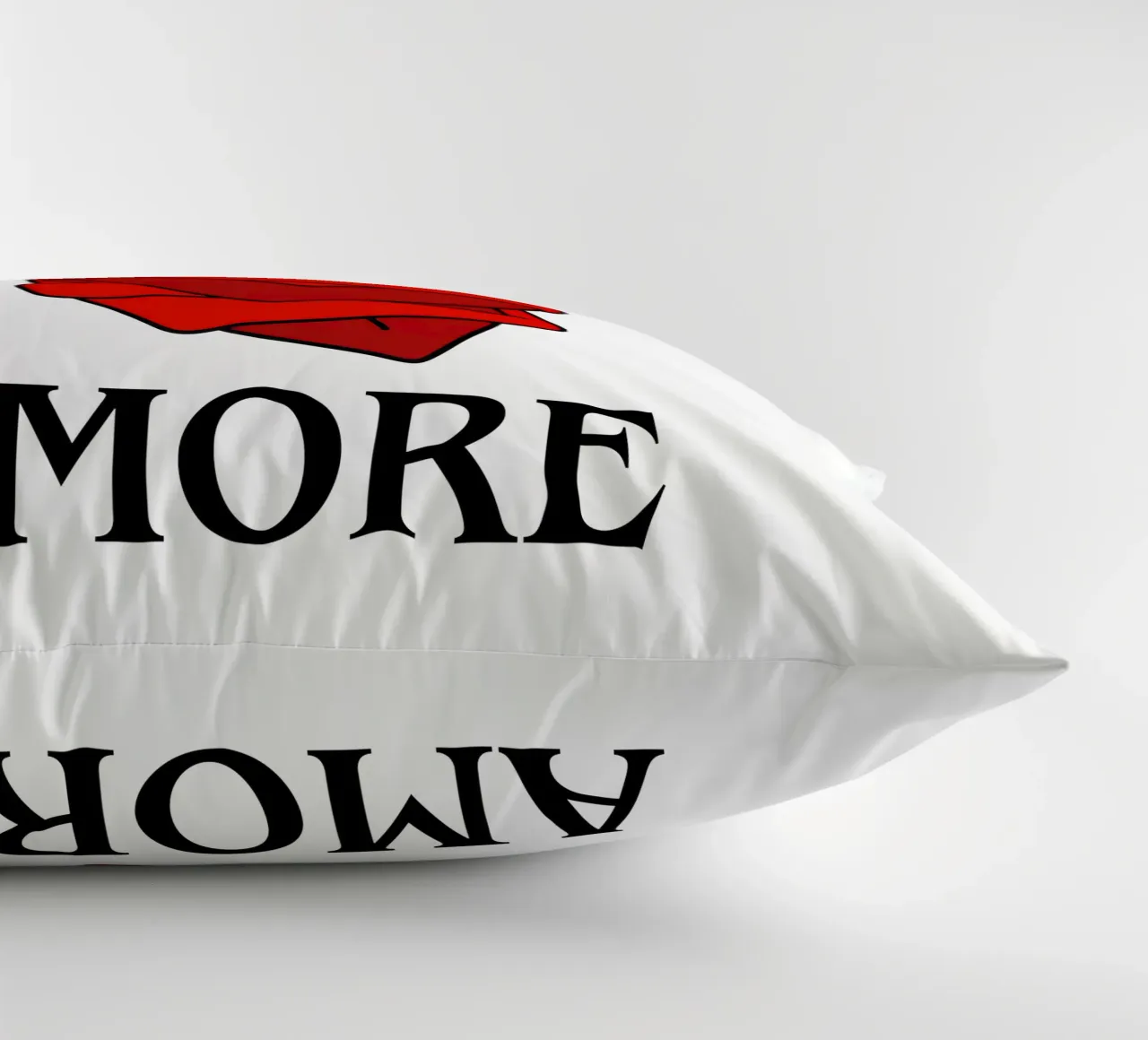 More Amore – Wrapped in Love cuscino da Attaboy Dsgn