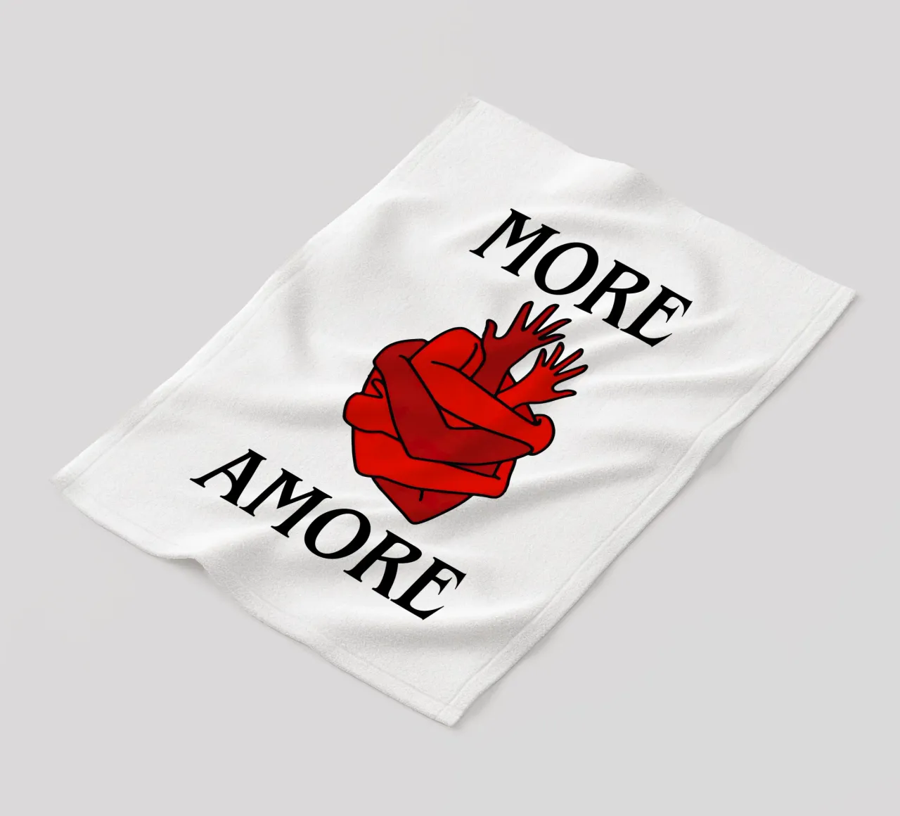 More Amore – Wrapped in Love coperta in pile da Attaboy Dsgn
