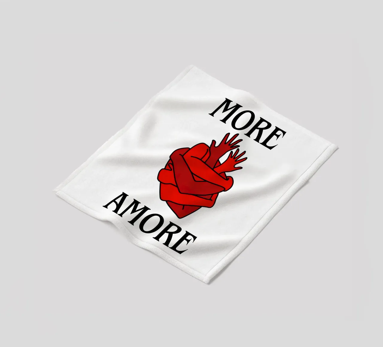 More Amore – Wrapped in Love coperta in pile da Attaboy Dsgn