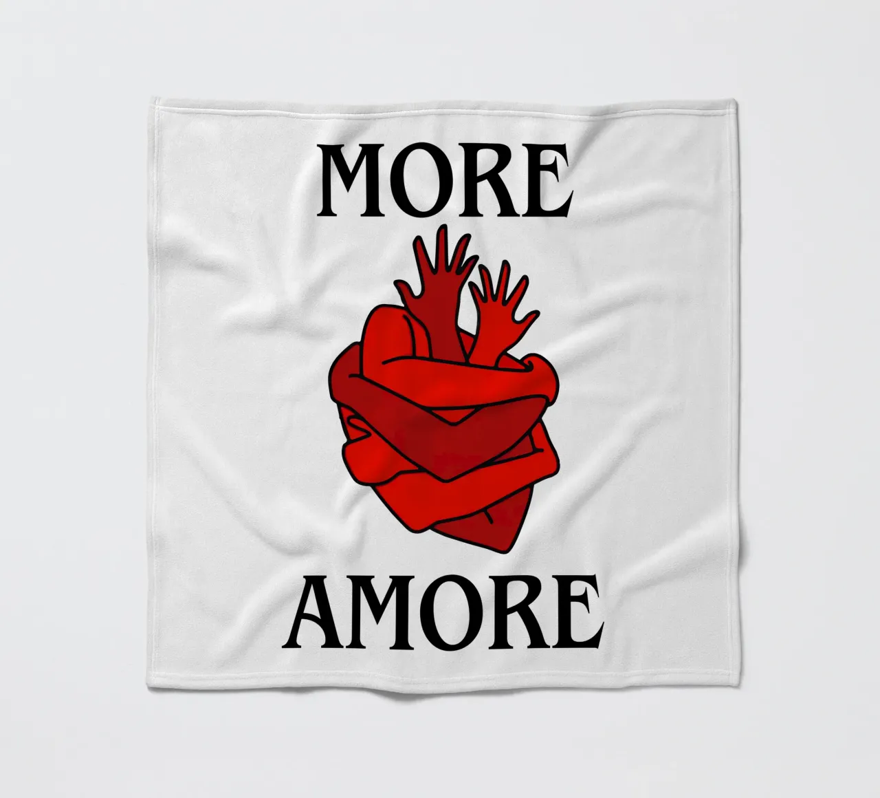 More Amore – Wrapped in Love coperta in pile da Attaboy Dsgn