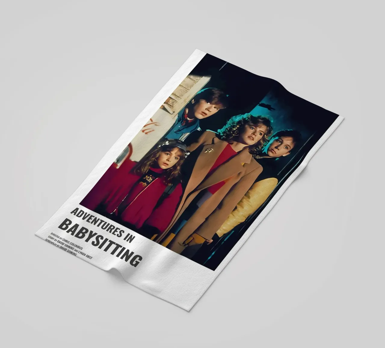ADVENTURES IN BABYSITTING telo mare da MVFminimalist