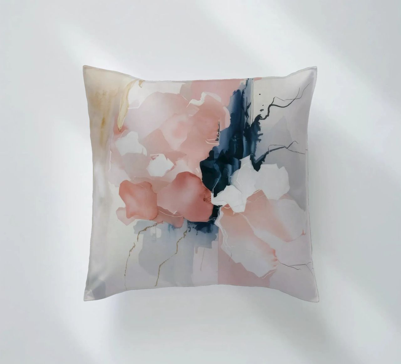 Anima in fiore svelata cuscino da Dream Spectrum