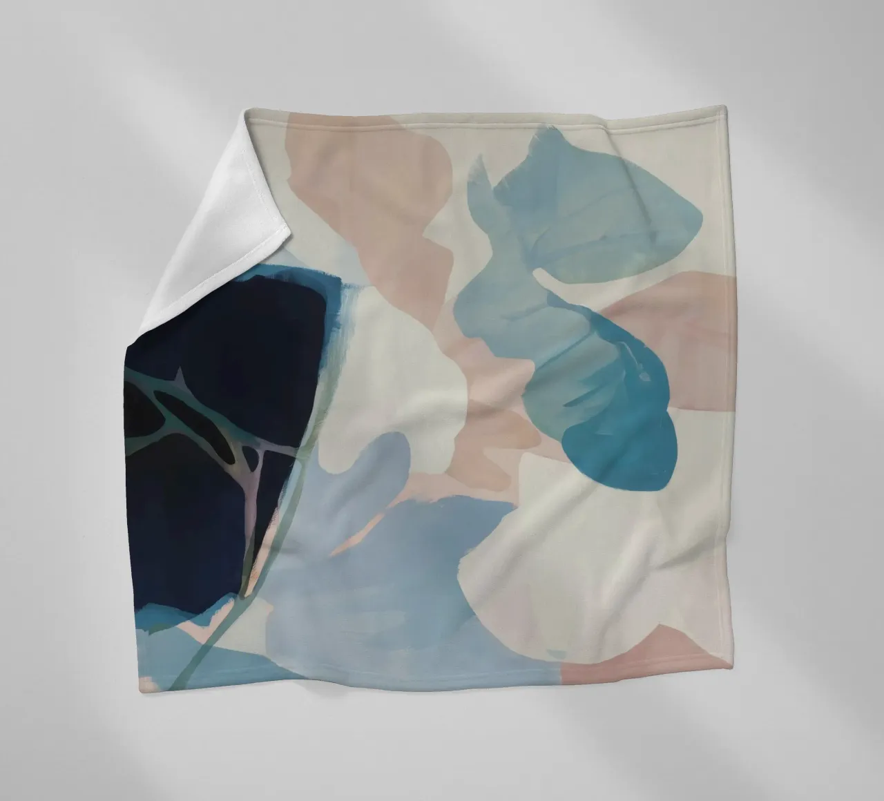 Gioco di ombre botaniche coperta in pile da Dream Spectrum