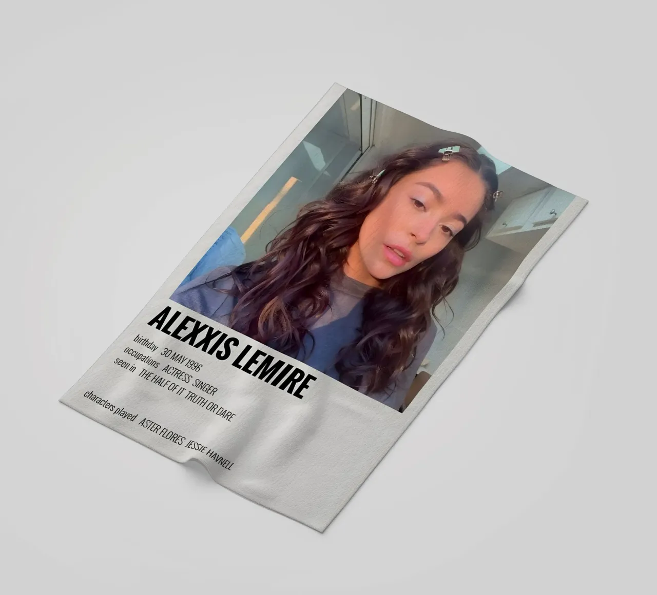 ALEXXIS LEMIRE telo mare da MVFminimalist