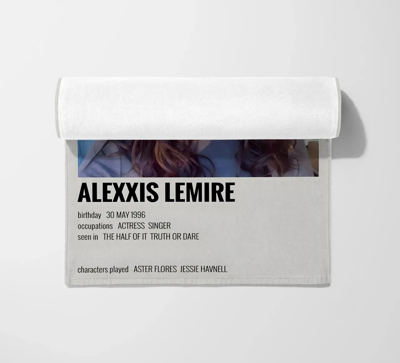 ALEXXIS LEMIRE telo mare da MVFminimalist