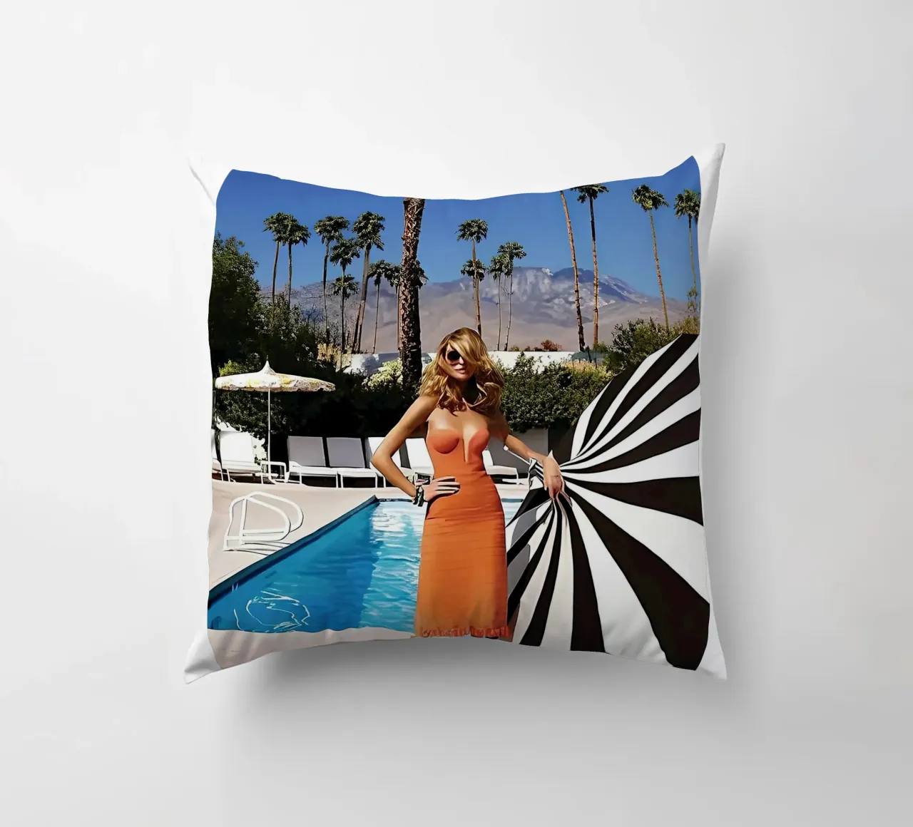 donne cool Pool Side Slim Aaron cuscino da Slim Aarons Vintage