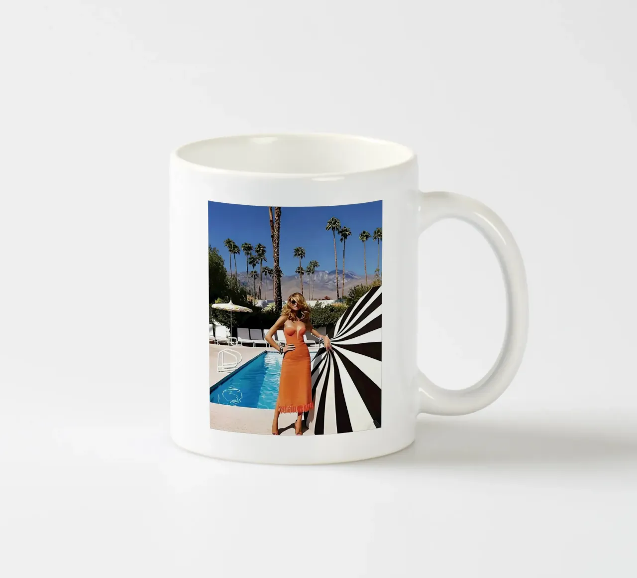 donne cool Pool Side Slim Aaron tazza in ceramica da Slim Aarons Vintage