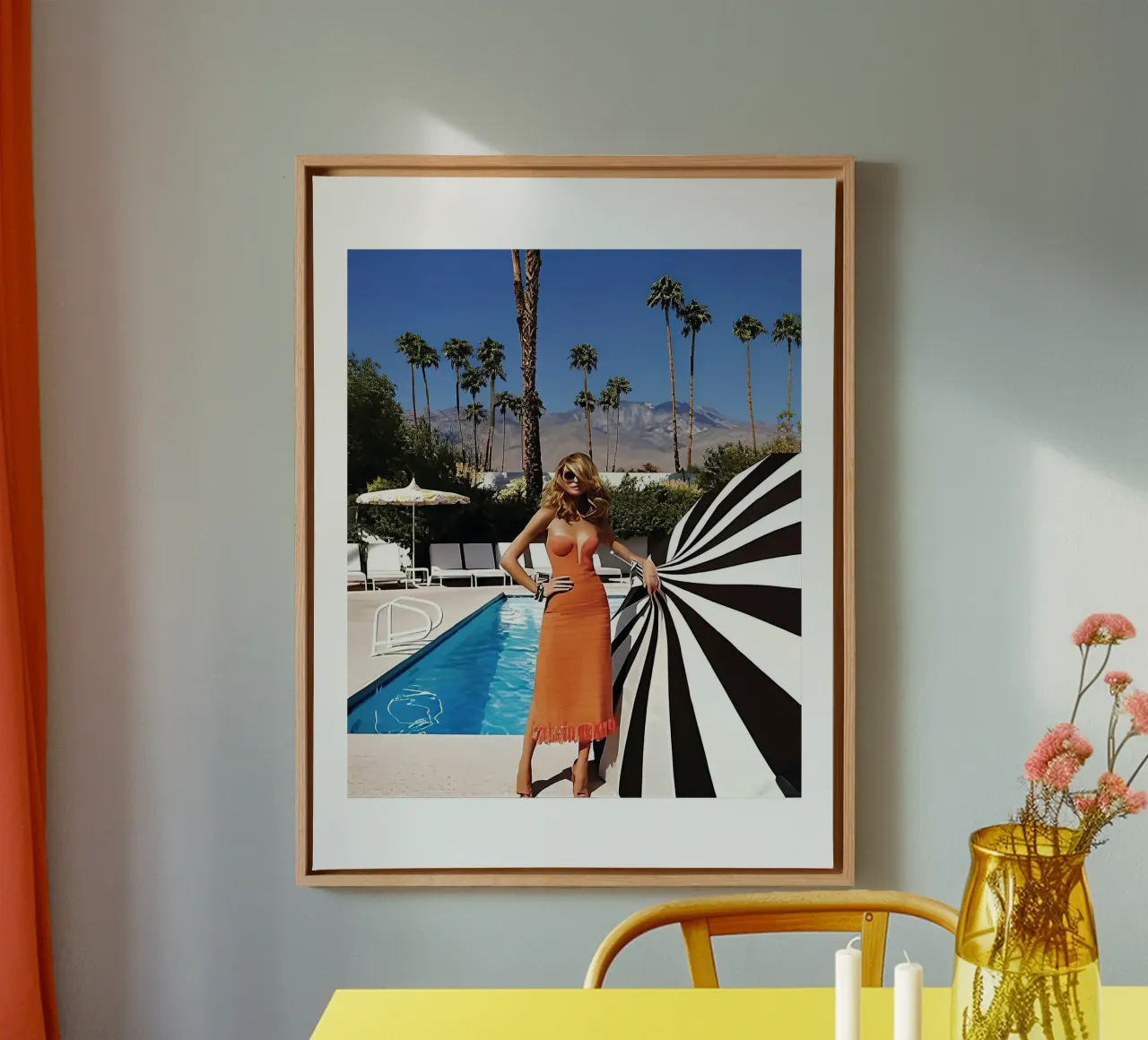 donne cool Pool Side Slim Aaron tela con Cornice a cassetta da Slim Aarons Vintage