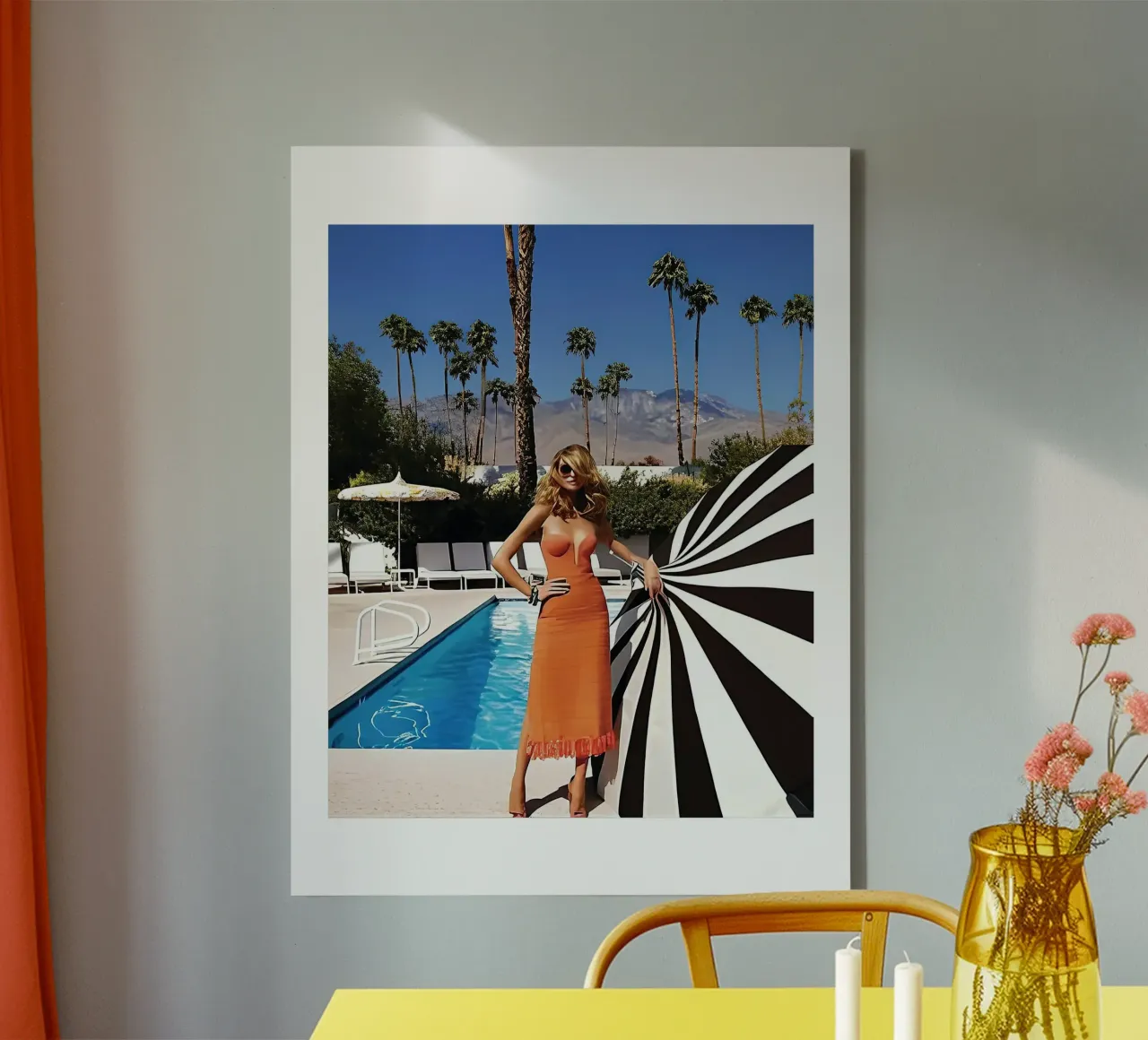 donne cool Pool Side Slim Aaron tela con Cornice a cassetta da Slim Aarons Vintage