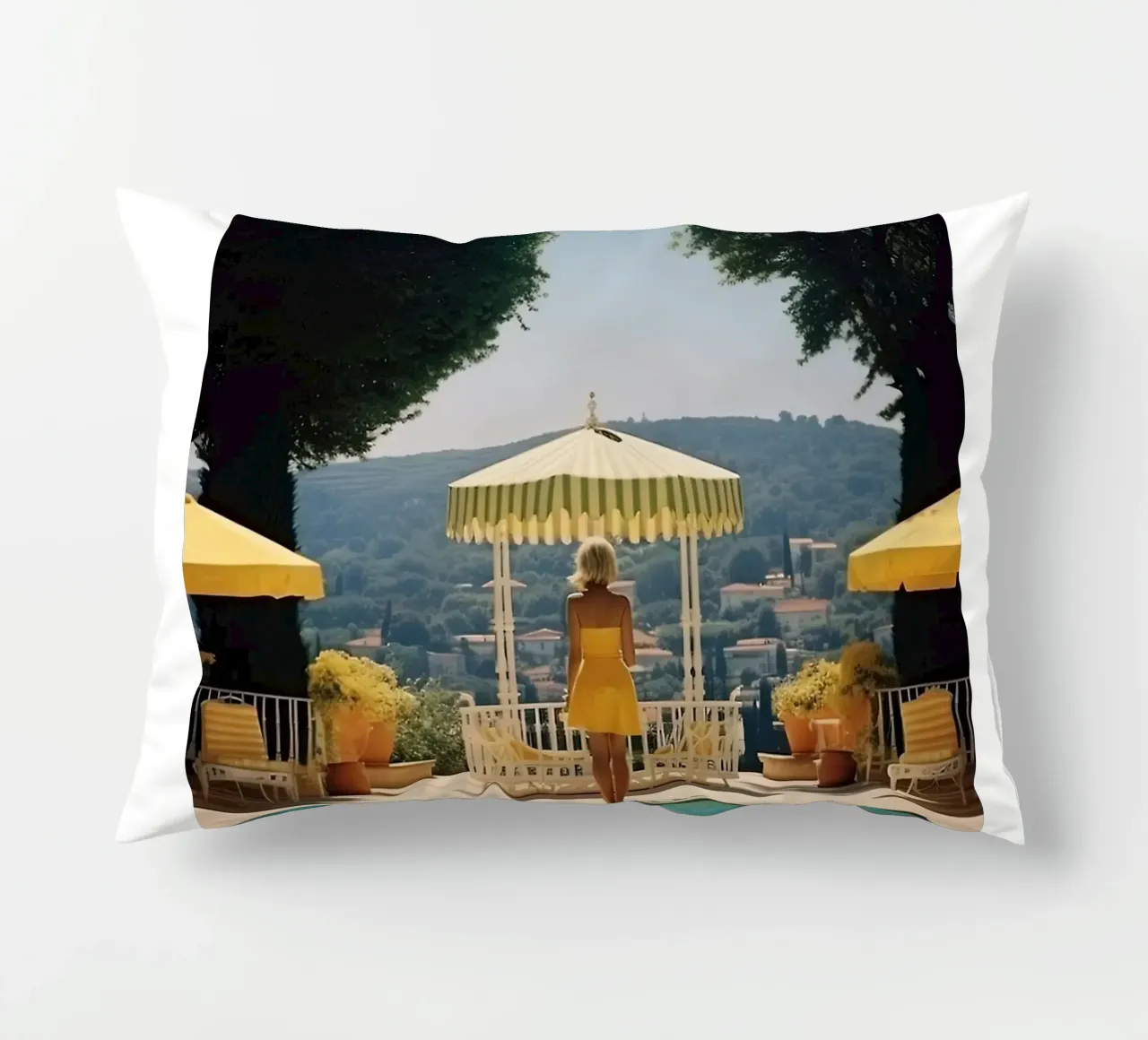 Piscina di Cannes in stile retrò anni '60 cuscino da Slim Aarons Vintage