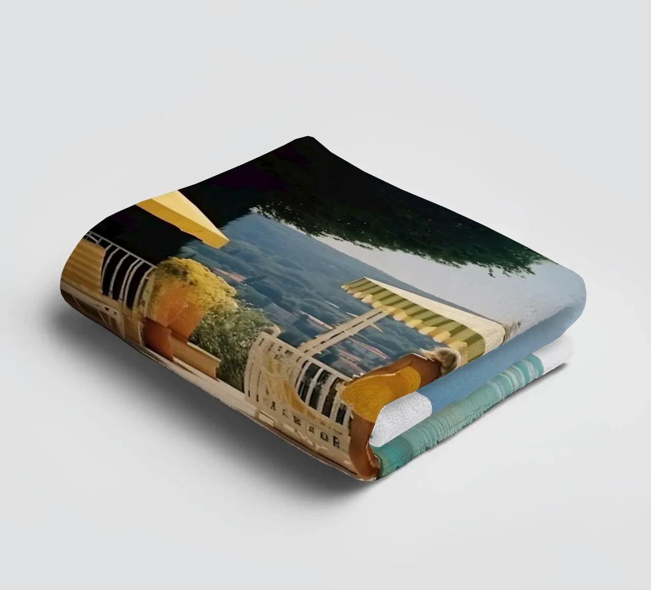 Retro 60's Style 'Cannes Pool Handtuch von Slim Aarons Vintage