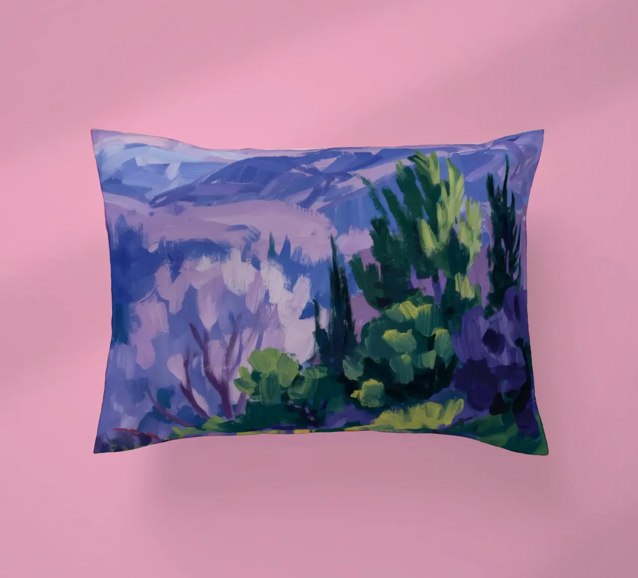 Echi di montagna viola cuscino da Radiance Landscape