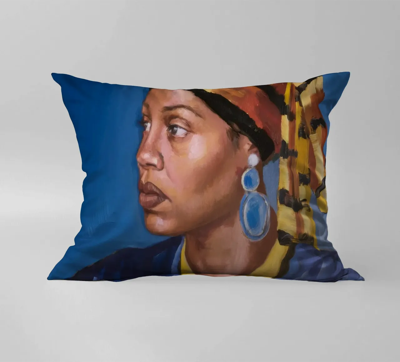 Sguardo regale azzurro cuscino da Opal Strokes
