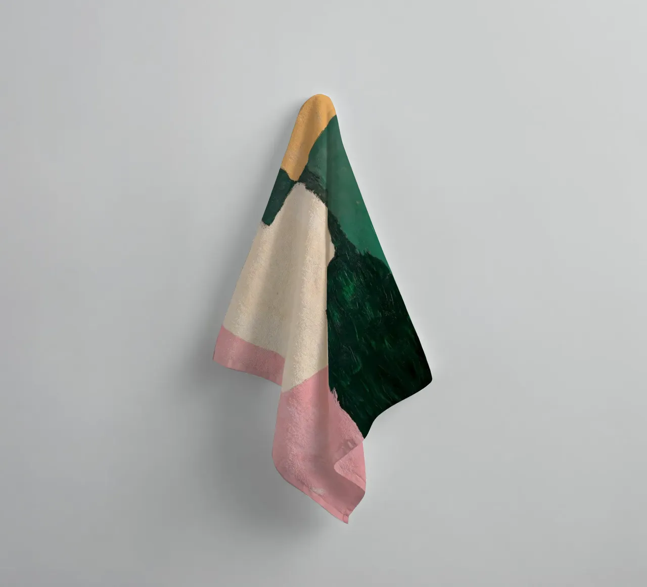 Forme astratte in verde, rosa e giallo asciugamano da bagno da Euphoria Theresa
