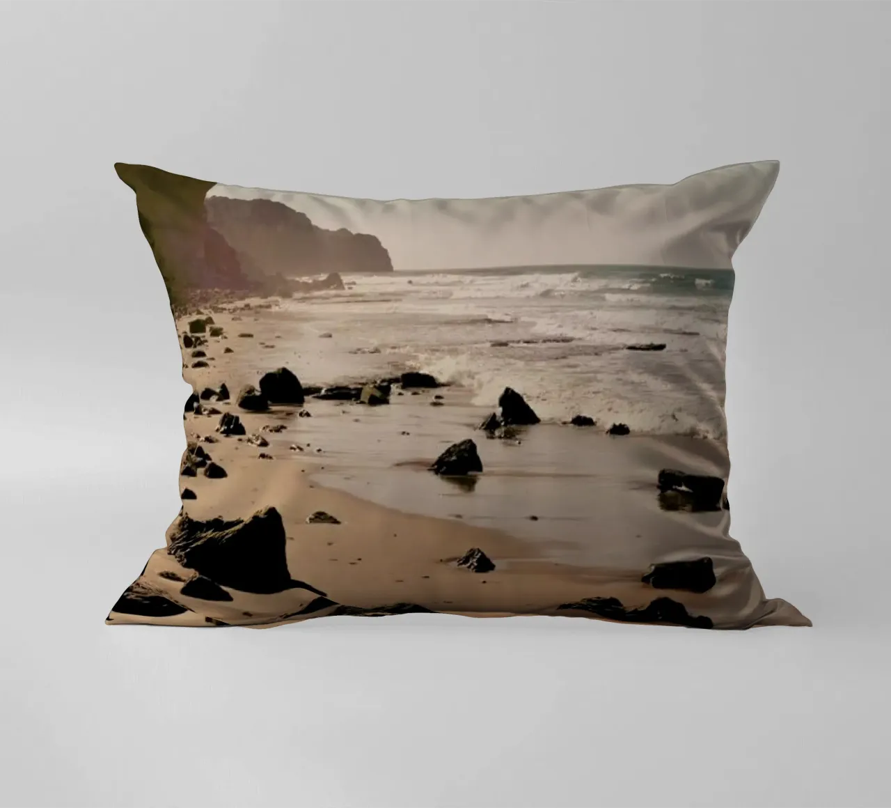 Hazy Mornings At The Beach cuscino da Sebastian Hilgetag