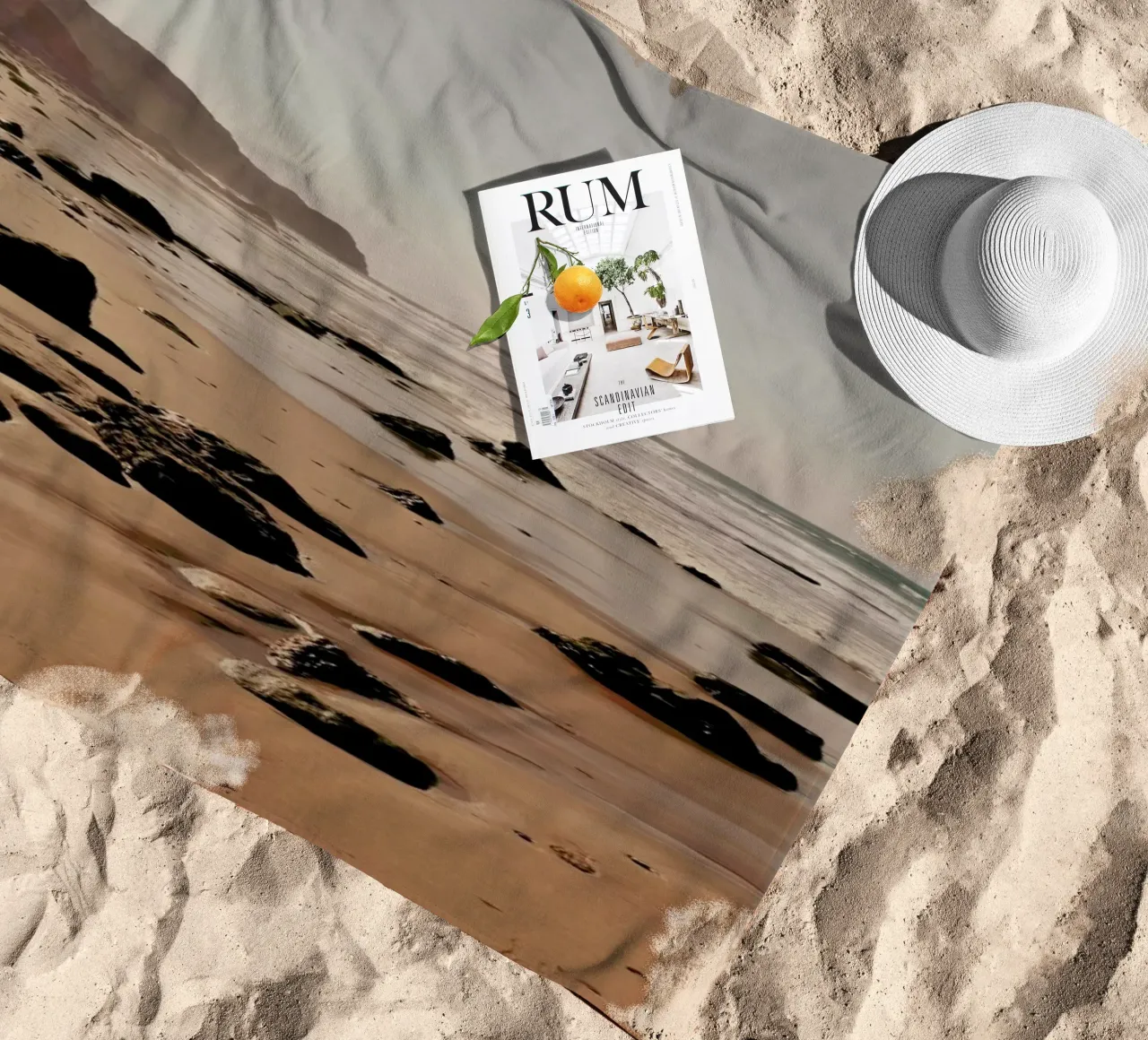 Hazy Mornings At The Beach telo mare da Sebastian Hilgetag