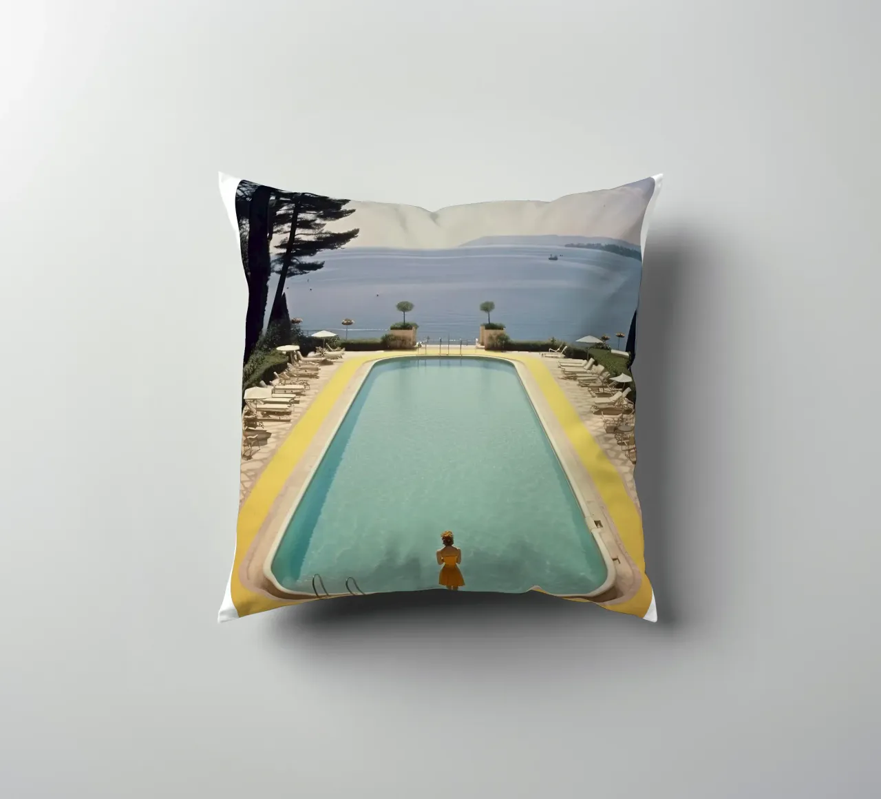 Piscina retrò di Cannes cuscino da Slim Aarons Vintage
