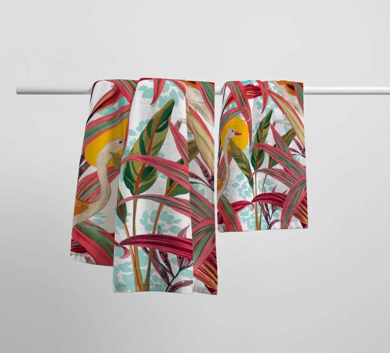 La foi est l'oiseau qui sent la lumière quand l'aube est encore là. serviette de bain de 83oranges