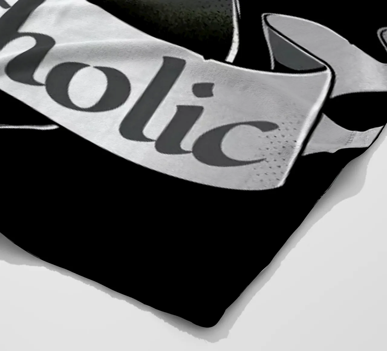 Forbidden Science For Cats coperta in pile da Tobe Fonseca