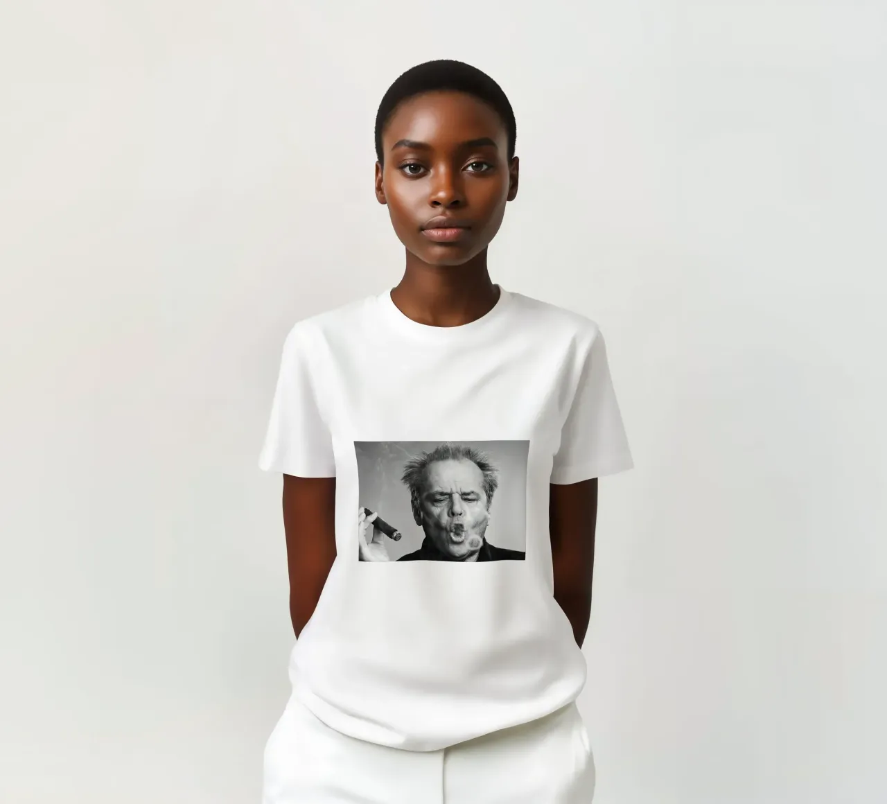 Jack Nicholson, sigaro, anelli di fumo, t-shirt da Black And White