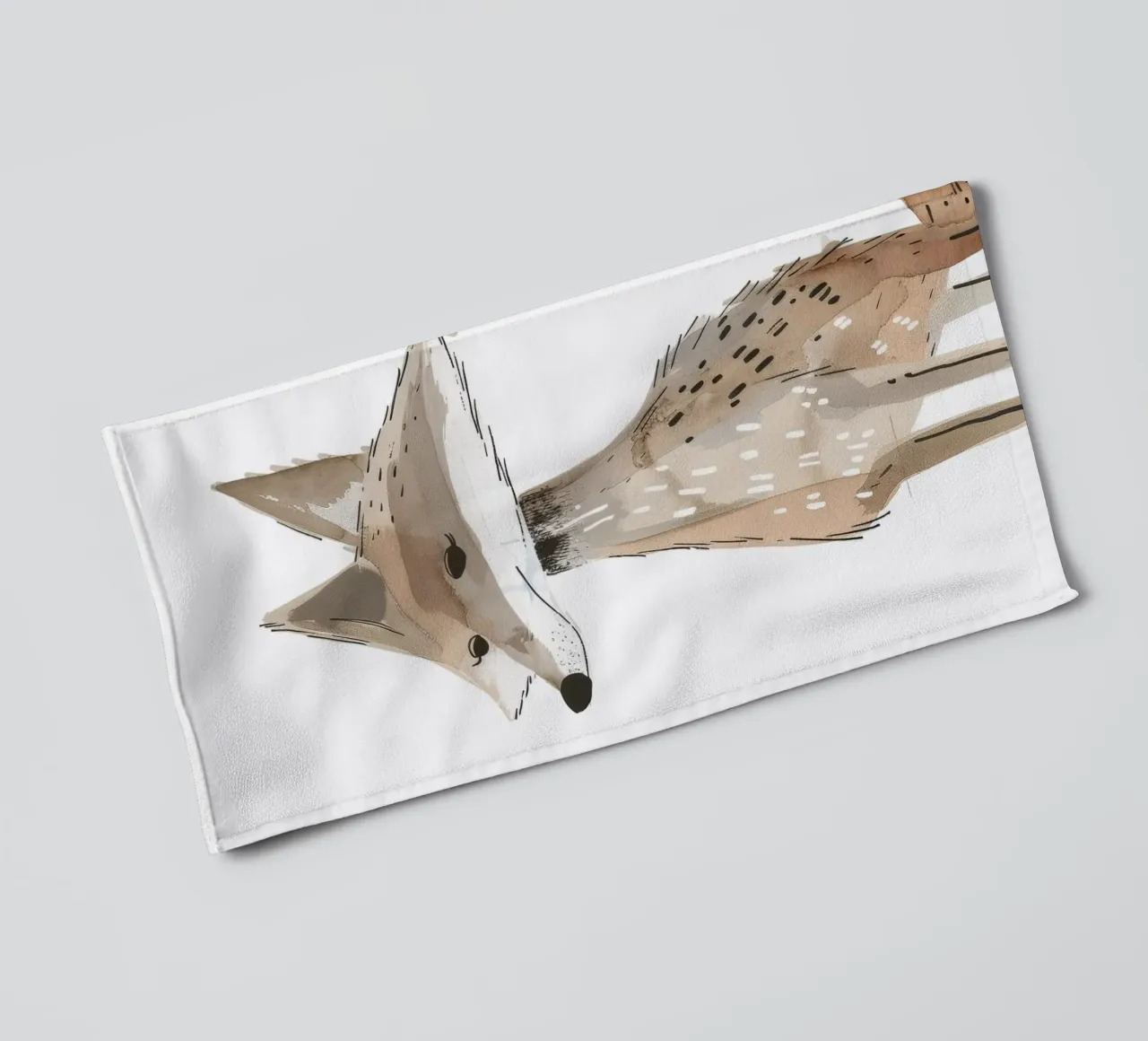 Coyote in movimento asciugamano da bagno da DesignDoodle