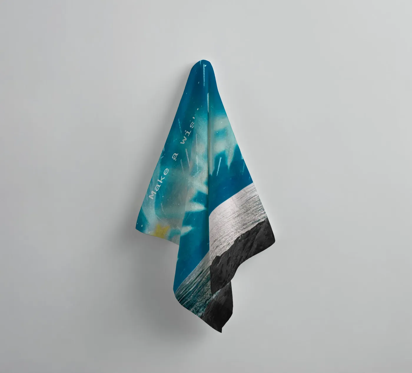 Make a wish (shooting star) badhanddoek van MsGonzalez