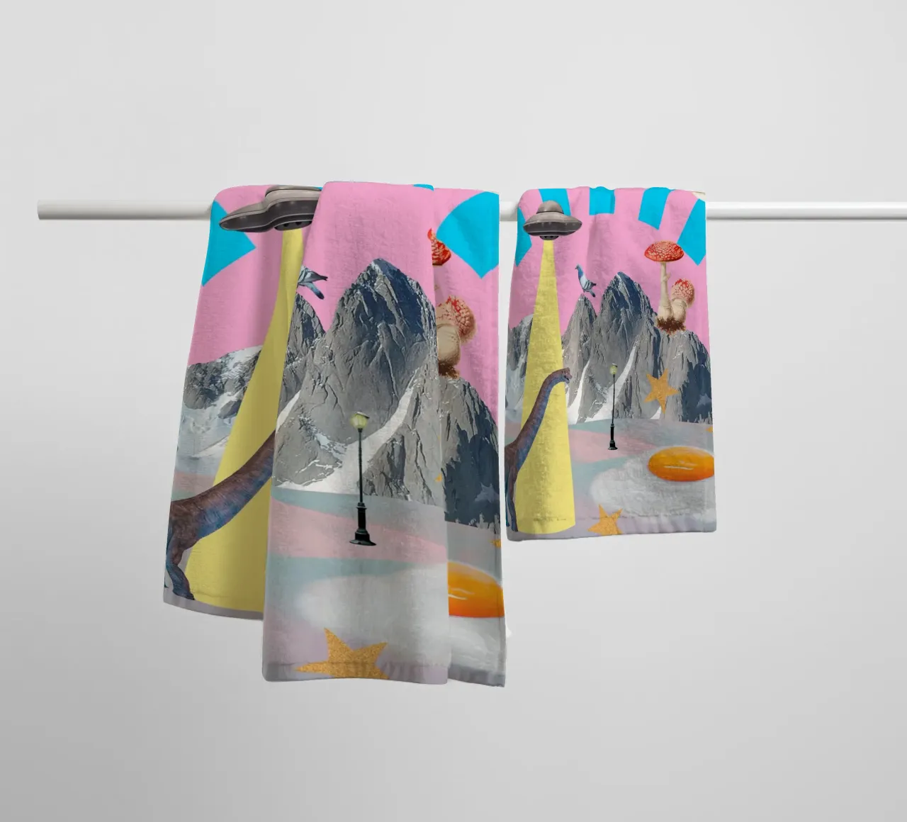 Everything everywhere (Chaos) Handtuch von MsGonzalez